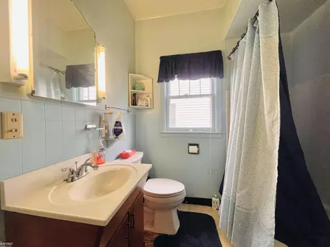 805 Exchange, Owosso, MI 48867 photo 4