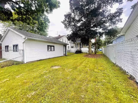 805 Exchange, Owosso, MI 48867 photo 12