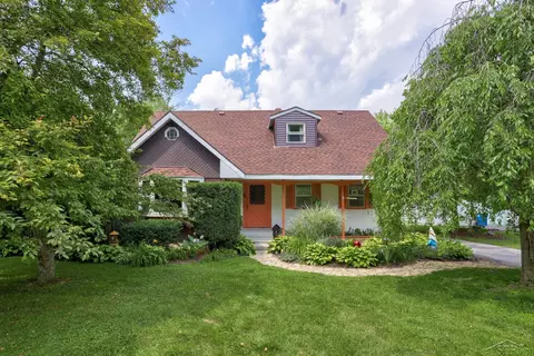 858 Commonwealth, Saginaw, MI 48604
