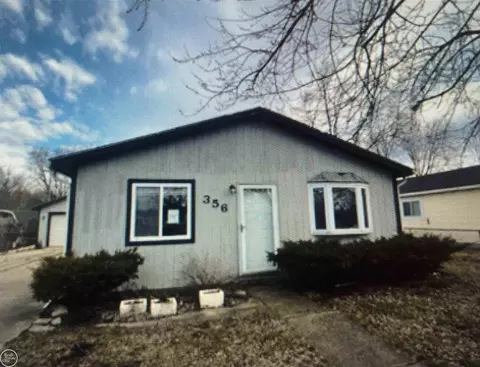 356 W Columbia, Pontiac, MI 48340
