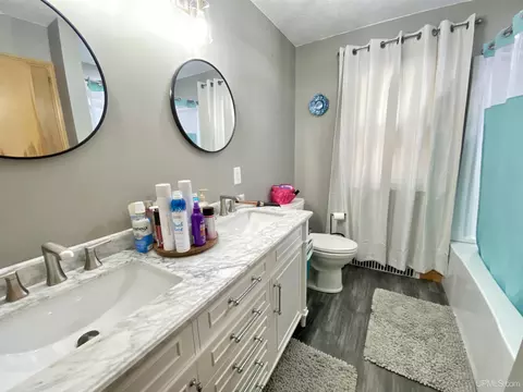 1111 S 11th, Escanaba, MI 49829 photo 13
