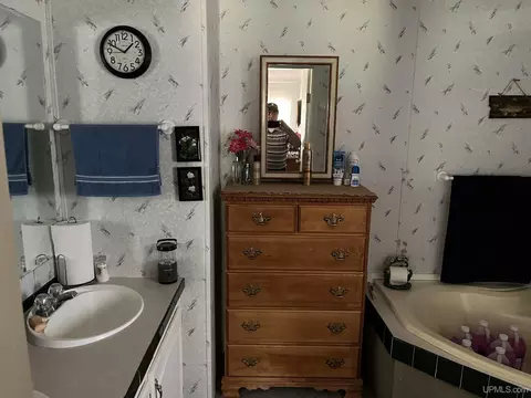 2475 Co Rd Pxl Kates Grade, Ishpeming, MI 49849 photo 7