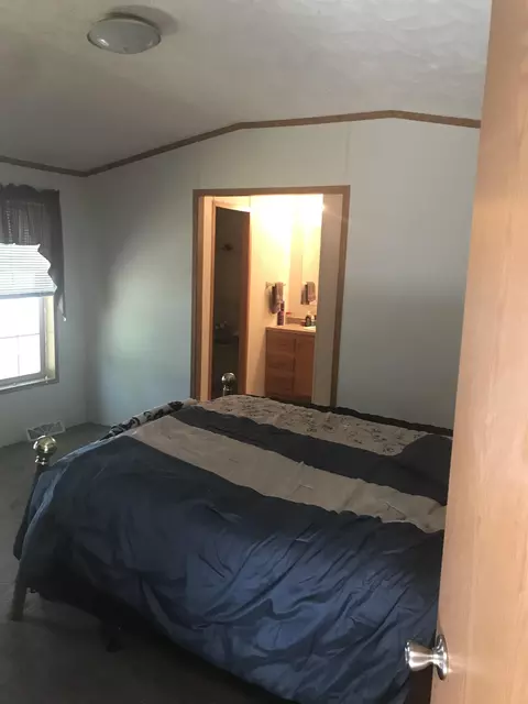 2202 E Surrey, Farwell, MI 48622 photo 6