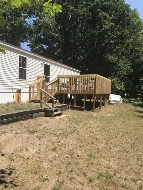 2202 E Surrey, Farwell, MI 48622 photo 2