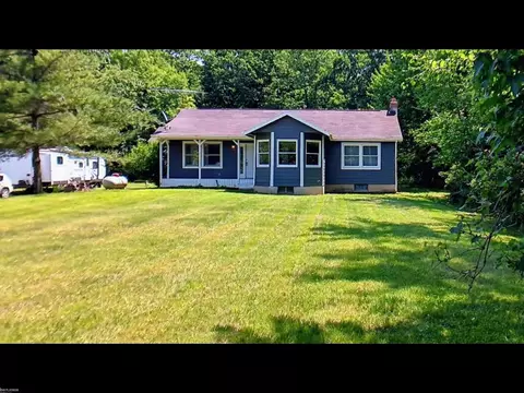 4690 Sheridan, Emmett, MI 48022