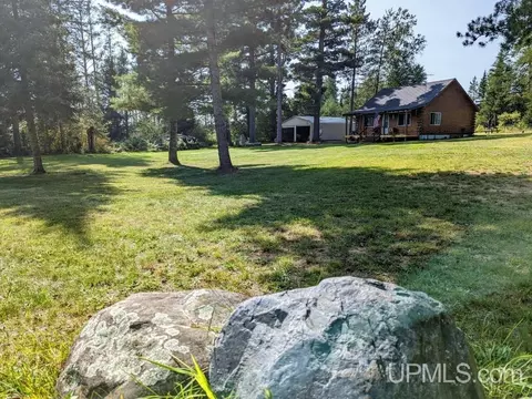 1547 Gibbs City, Iron River, MI 49935