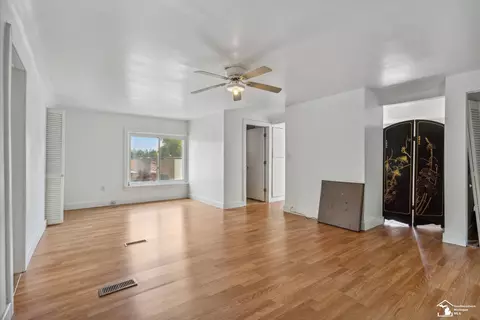 27487 Goddard, Romulus, MI 48174 photo 27