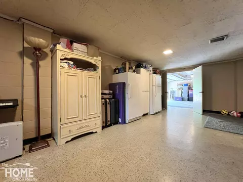 645 Third, Owosso, MI 48867 photo 65