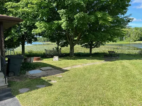 5648 Lakeside Dr, Gladwin, MI 48624 photo 15