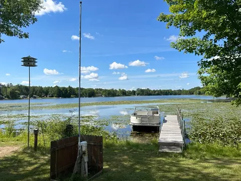 5648 Lakeside Dr, Gladwin, MI 48624 photo 16