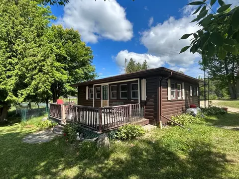 5648 Lakeside Dr, Gladwin, MI 48624 photo 18