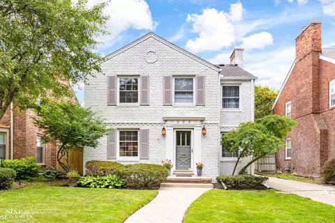 354 Mcmillan, Grosse Pointe Farms, MI 48236