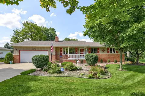 11155 S Evergreen Dr, Birch Run, MI 48415