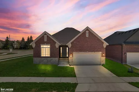 36530 Eton #45, Clinton Township, MI 48035