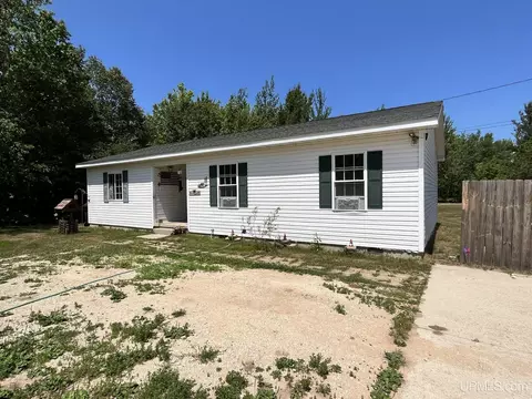 6598 Krummich # w, Manistique, MI 49854