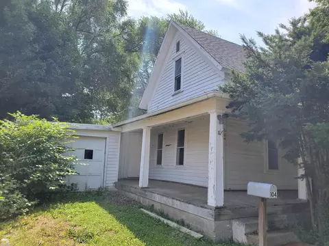 104 Spring, Yale, MI 48097