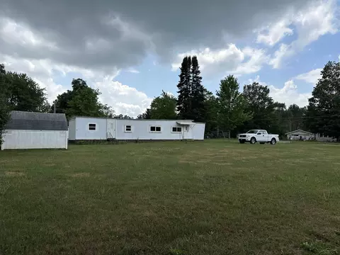 155 Snyder, Ovid, MI 48866