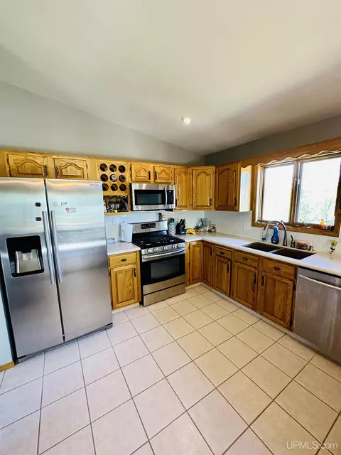 120 Mitchell, Negaunee, MI 49866 photo 12