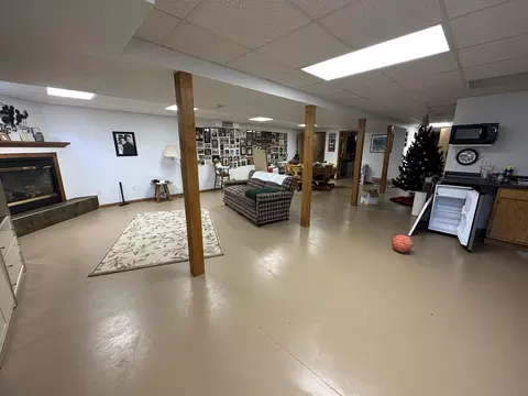 617 Kemp, Gladwin, MI 48624 photo 21