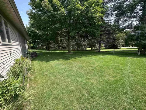 617 Kemp, Gladwin, MI 48624 photo 2