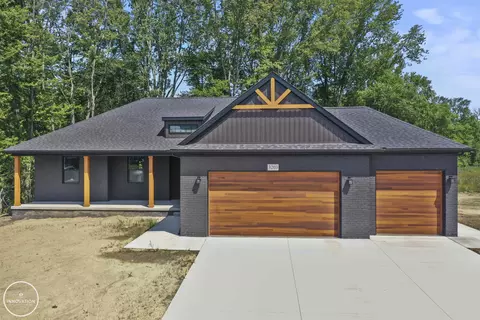 3203 Regatta Ln #22, Saint Clair, MI 48079