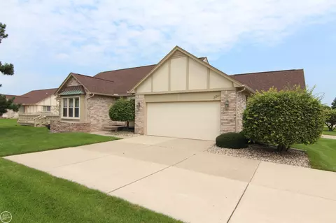 42647 Schienle, Clinton Township, MI 48038