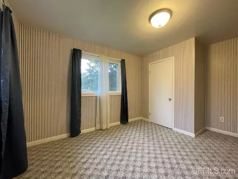 332 E Kingsford, L'anse, MI 49946 photo 9