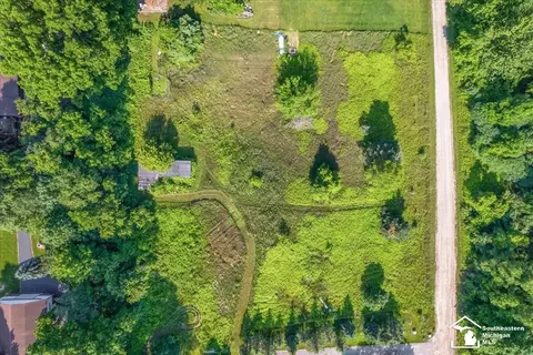 Vacant Meadowfield, Leonard, MI 48367 photo 5