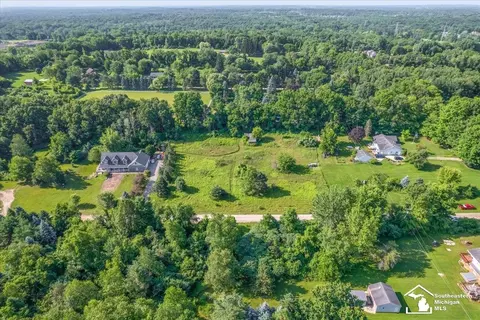 Vacant Meadowfield, Leonard, MI 48367 photo 6