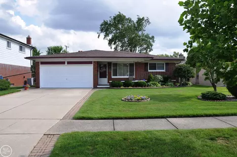 11148 Glenis, Sterling Heights, MI 48312