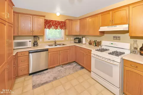 630 Pleasant, Algonac, MI 48001 photo 30
