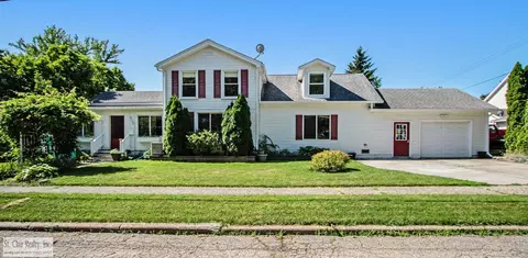 805 Adams, Saint Clair, MI 48079