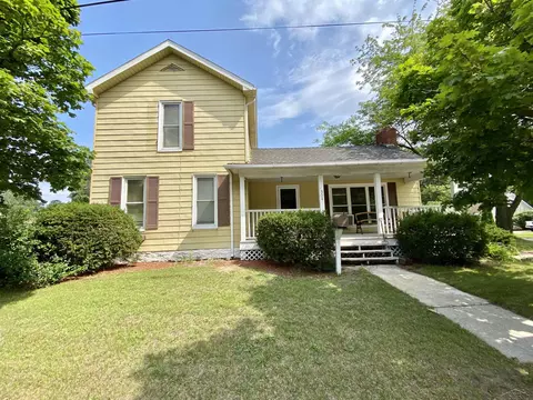 504 W Huron, Vassar, MI 48768
