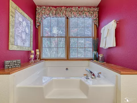 1489 Stonegate, Temperance, MI 48182 photo 39