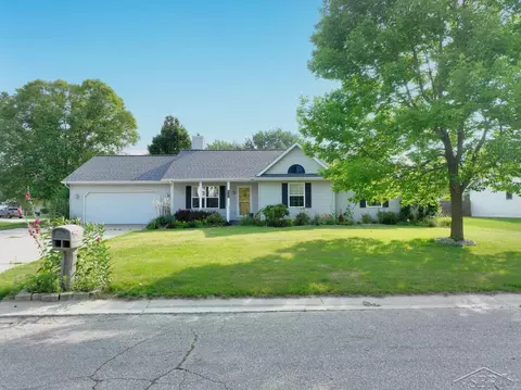 7811 Robin, Freeland, MI 48623