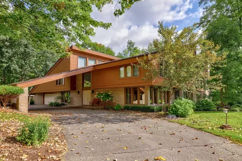 4130 Maplewoods W, Saginaw, MI 48603