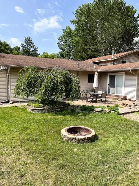 1605 E Deckerville, Caro, MI 48723 photo 4