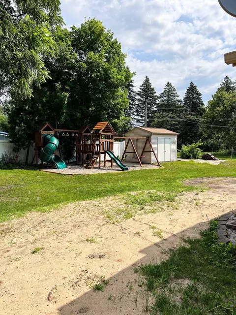 1605 E Deckerville, Caro, MI 48723 photo 8
