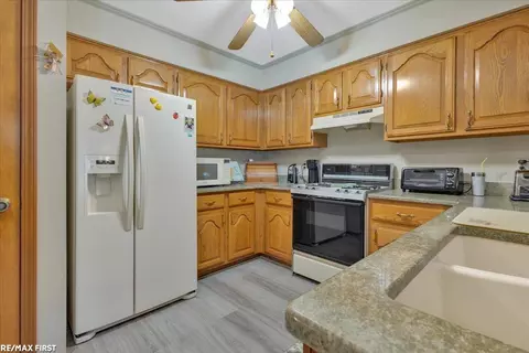 48742 Windmill Cir E, Macomb, MI 48044 photo 16