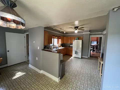 114 Stanton, Mohawk, MI 49950 photo 9