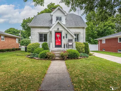 1028 Bentley, Monroe, MI 48162