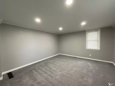 904 E 9th, Monroe, MI 48161 photo 10