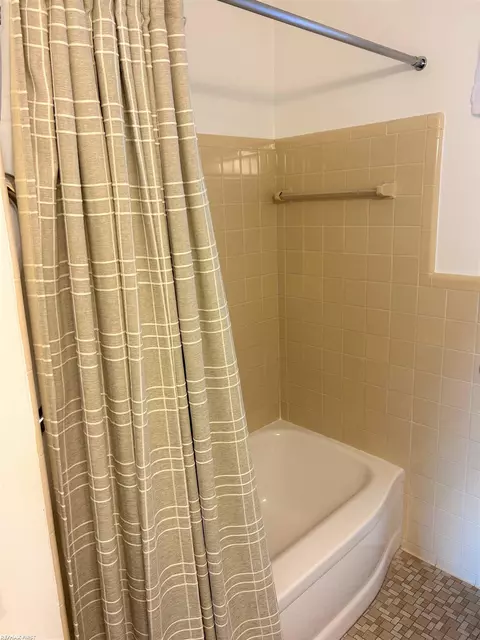 26168 Eureka, Warren, MI 48091 photo 11