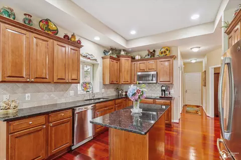 21508 Raintree, Macomb, MI 48044 photo 14