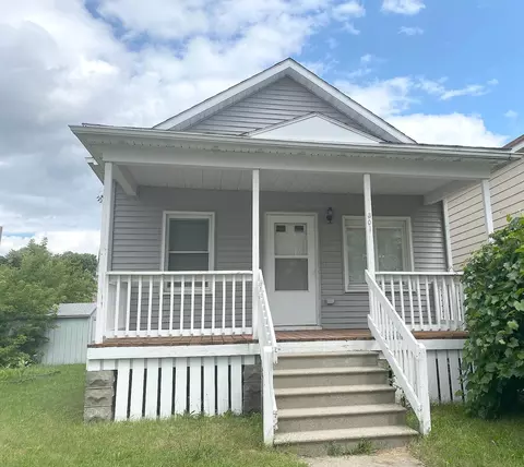 301 Fraser, Bay City, MI 48708