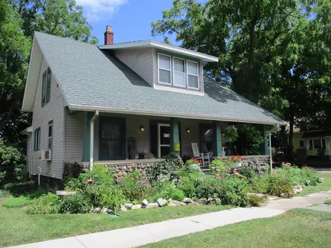 407 E Clinton, Durand, MI 48429