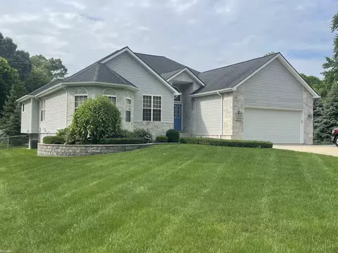 9216 Field, Clay, MI 48001