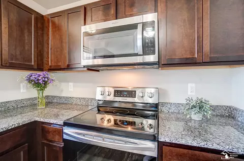 2050 Arbor, Monroe, MI 48162 photo 18
