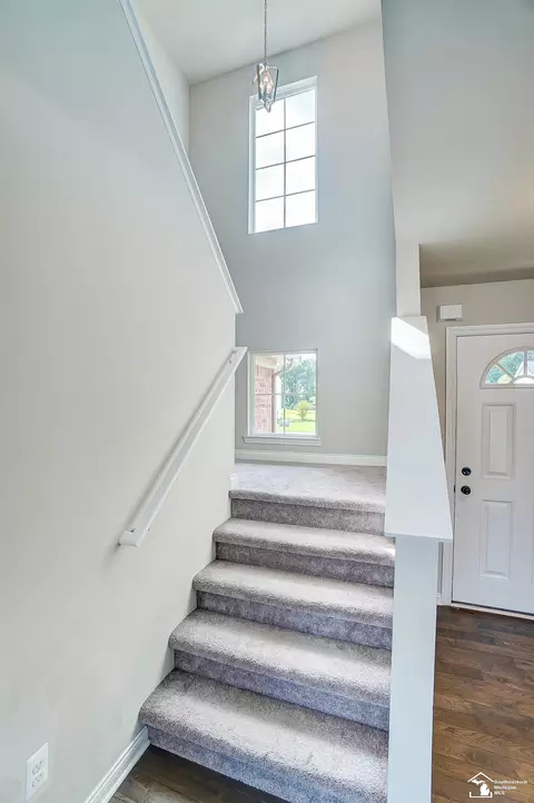 2050 Arbor, Monroe, MI 48162 photo 23