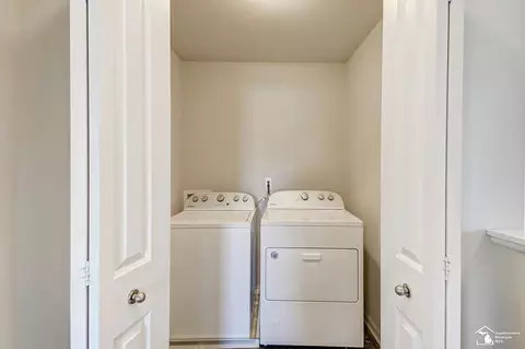 2050 Arbor, Monroe, MI 48162 photo 41